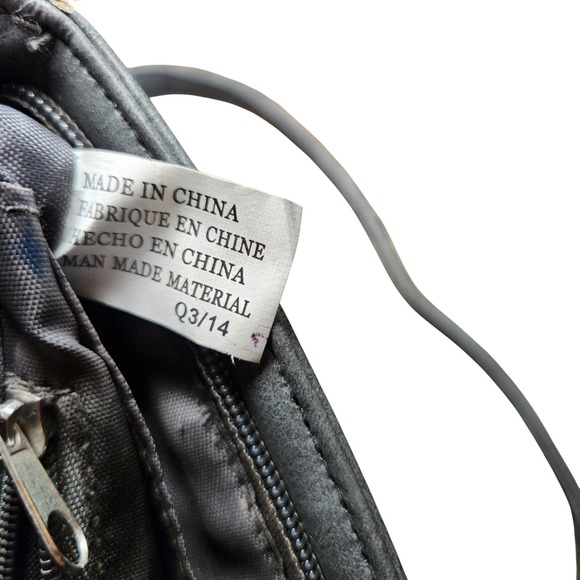 Gray Faux Leather Small Crossbody Purse Bag Multiple Pockets Travel Minimalist - Picture 11 of 12